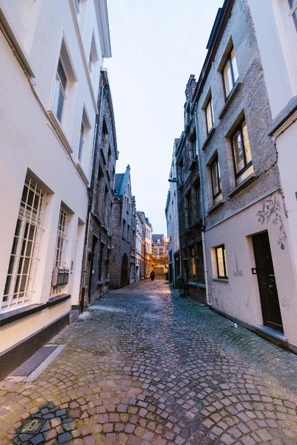 Villa Huize 'De Moriaan' In Historic Center Amberes Exterior foto